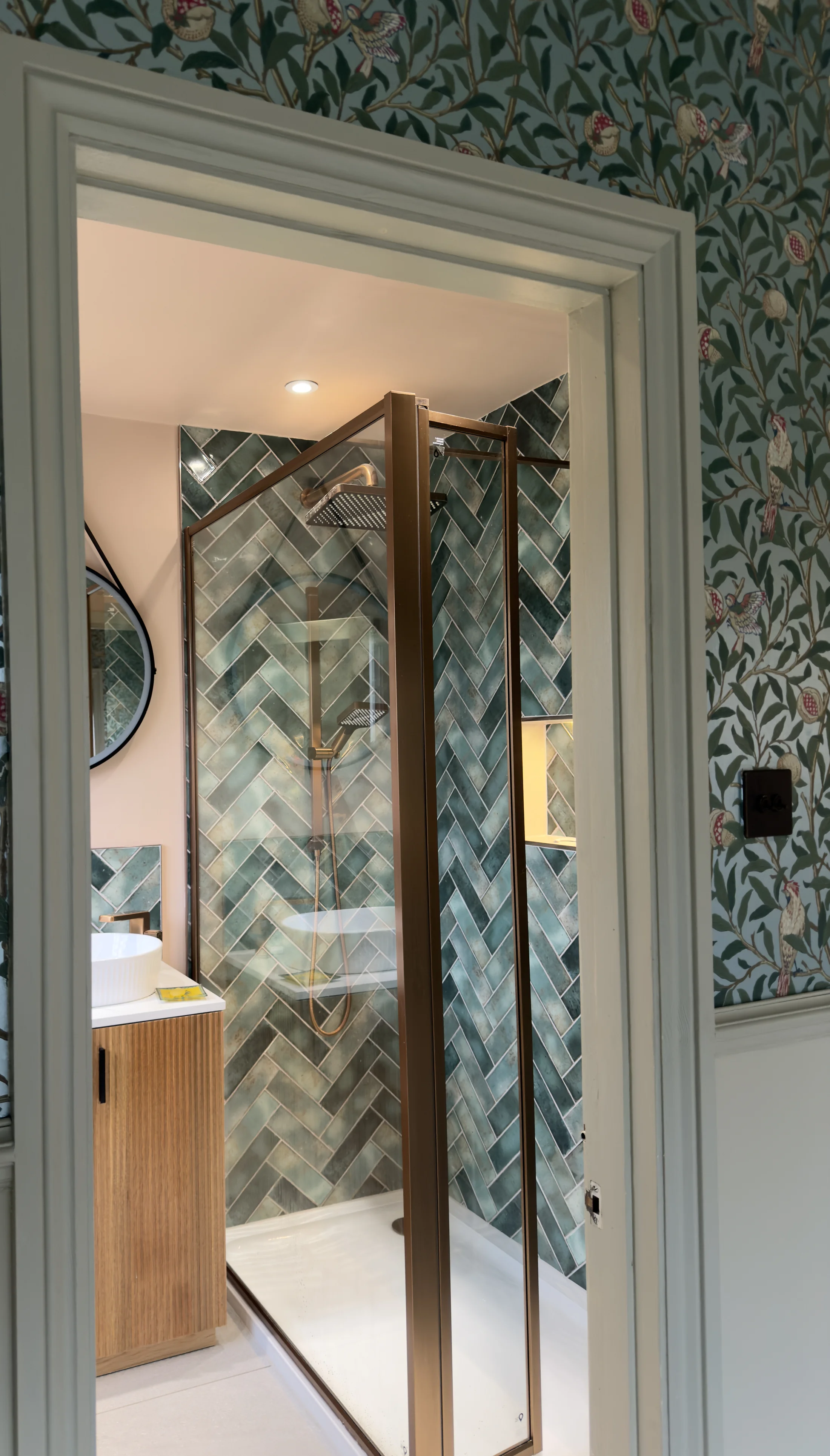 Doorway view through to the completed en suite, St Albans